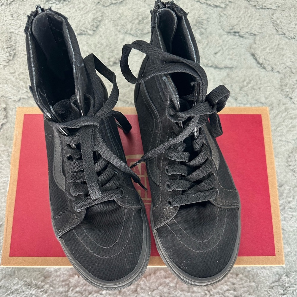 VANS Sk8-hi Zip Black Hi Top Shoes Kids Size 1
